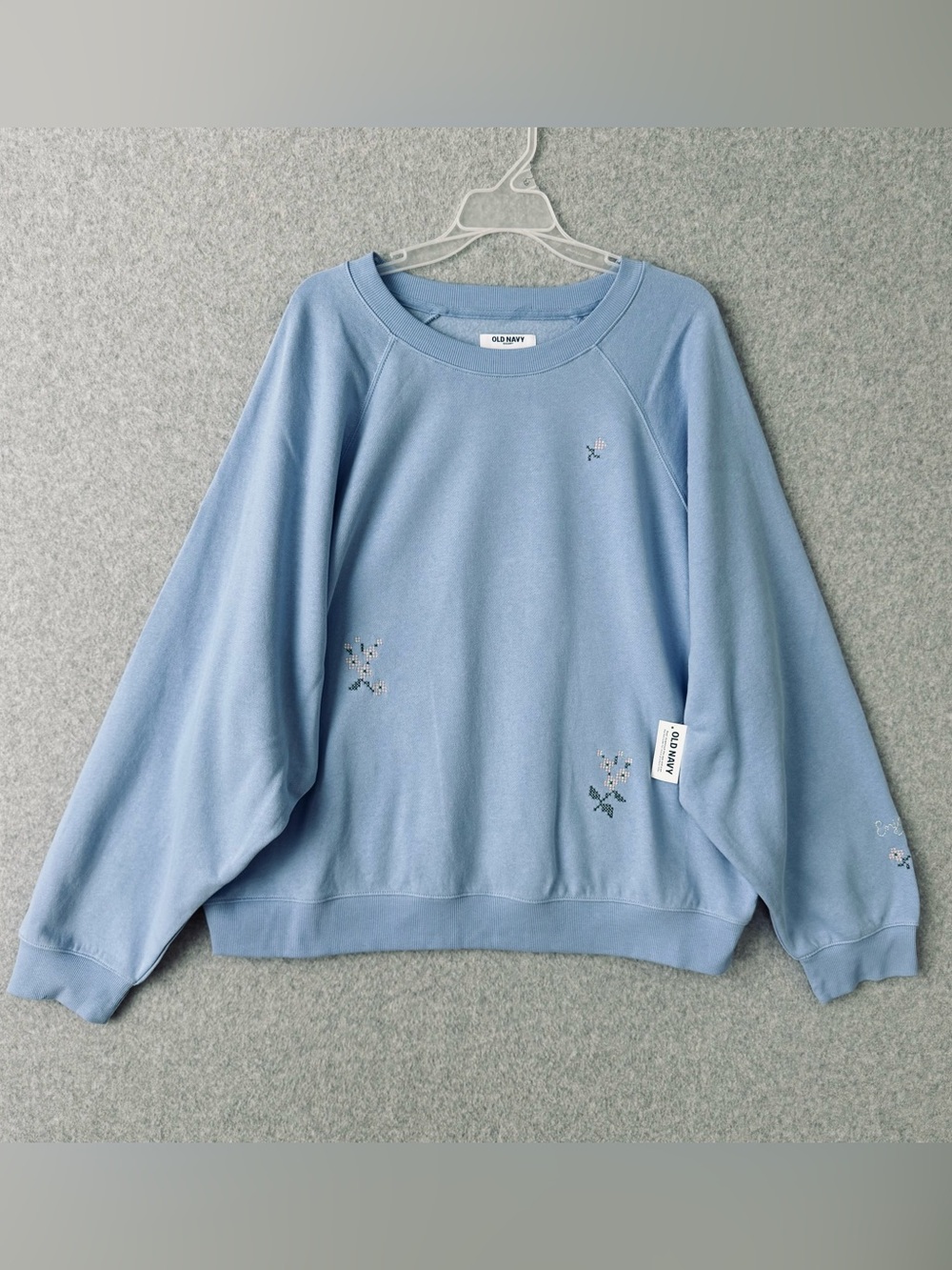 Old Navy Sweatshirt Womens Size XXL SoComfy Blue Floral Cross Stitch Classic NWT